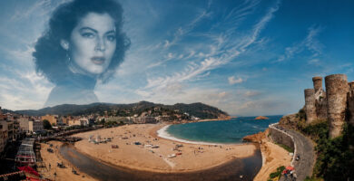 Panorámica de Tossa de Mar con la figura desvanecida de Ava Gardner sobre la bahía y la Vila Vella