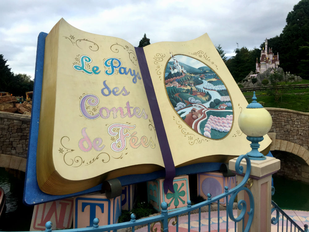Le Pays des Contes de Fes Disneyland Paris