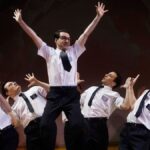 Un número del musical The Book of Mormon que se representa en Madrid