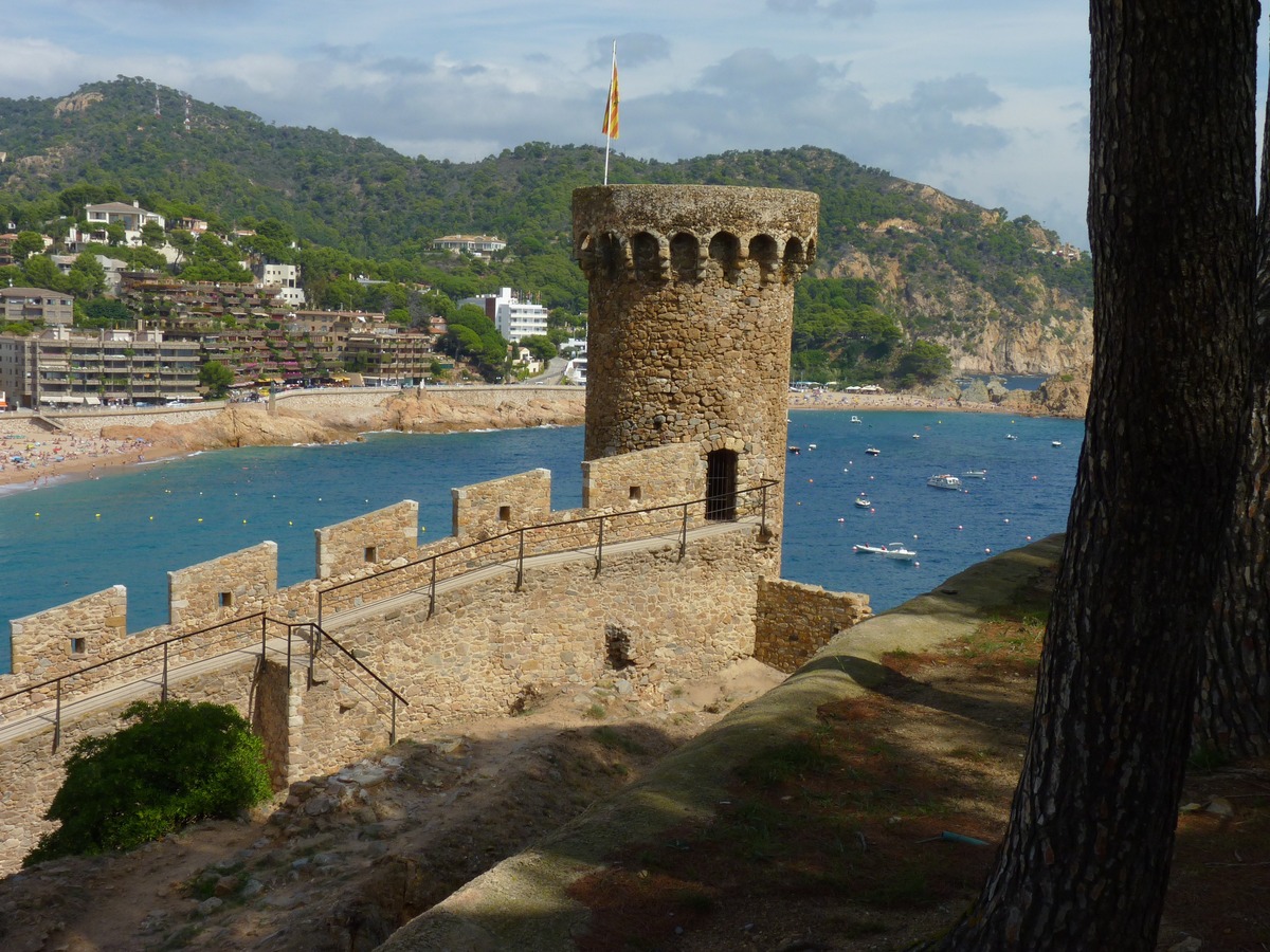 Tossa de Mar en la Costa Brava, una de las mejores excursiones de un día desde Barcelona
