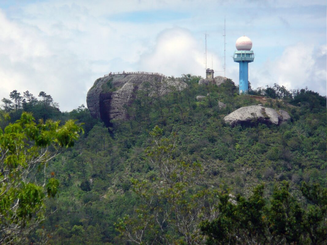 Gran Piedra en las montañas de Santiago de Cuba
